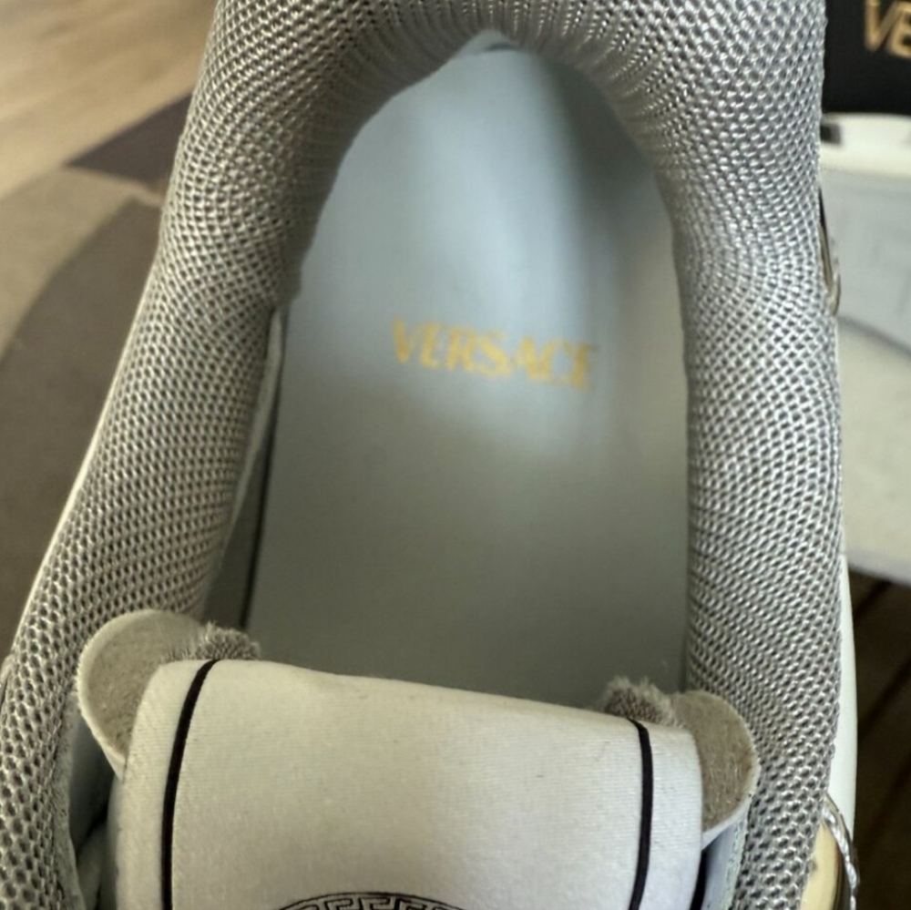 Versace Medusa Mens Leather White/Silver Sneakers Mens Size 10 US - Picture 13 of 15